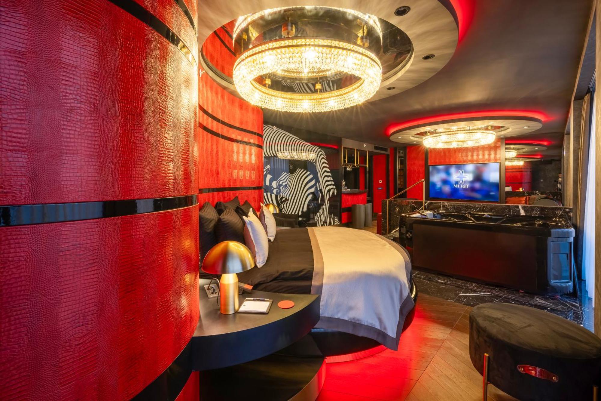Merit Starlit Hotel & Residences Budva Bagian luar foto