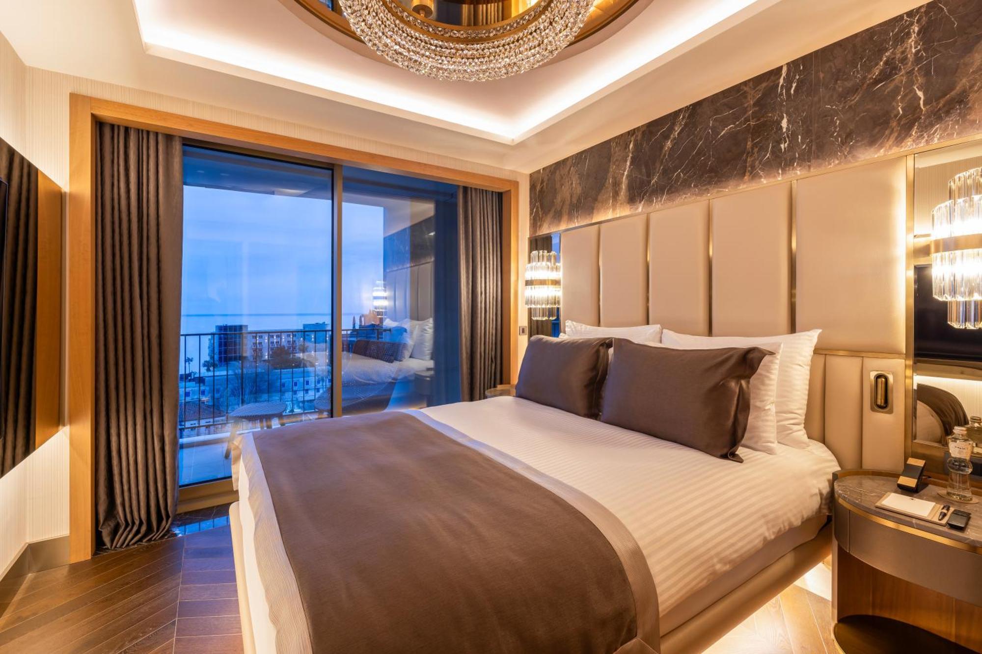 Merit Starlit Hotel & Residences Budva Bagian luar foto