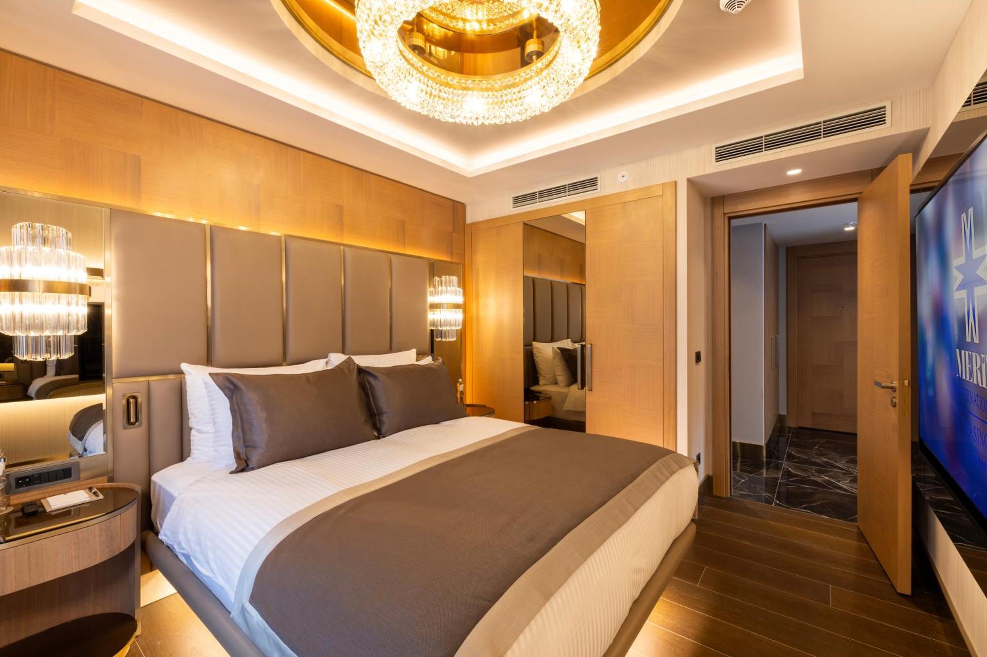 Merit Starlit Hotel & Residences Budva Bagian luar foto
