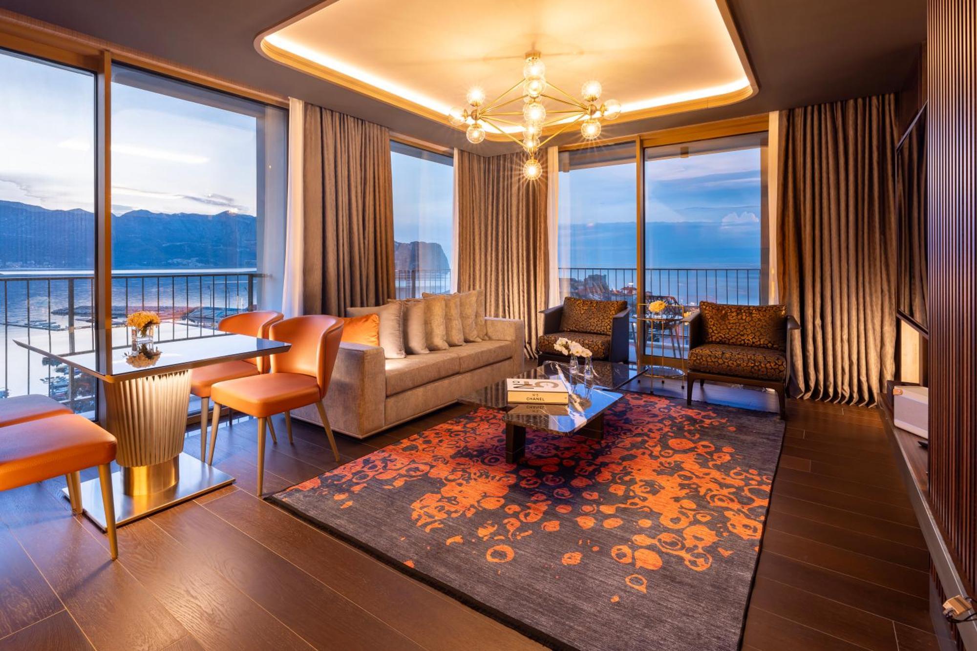 Merit Starlit Hotel & Residences Budva Bagian luar foto