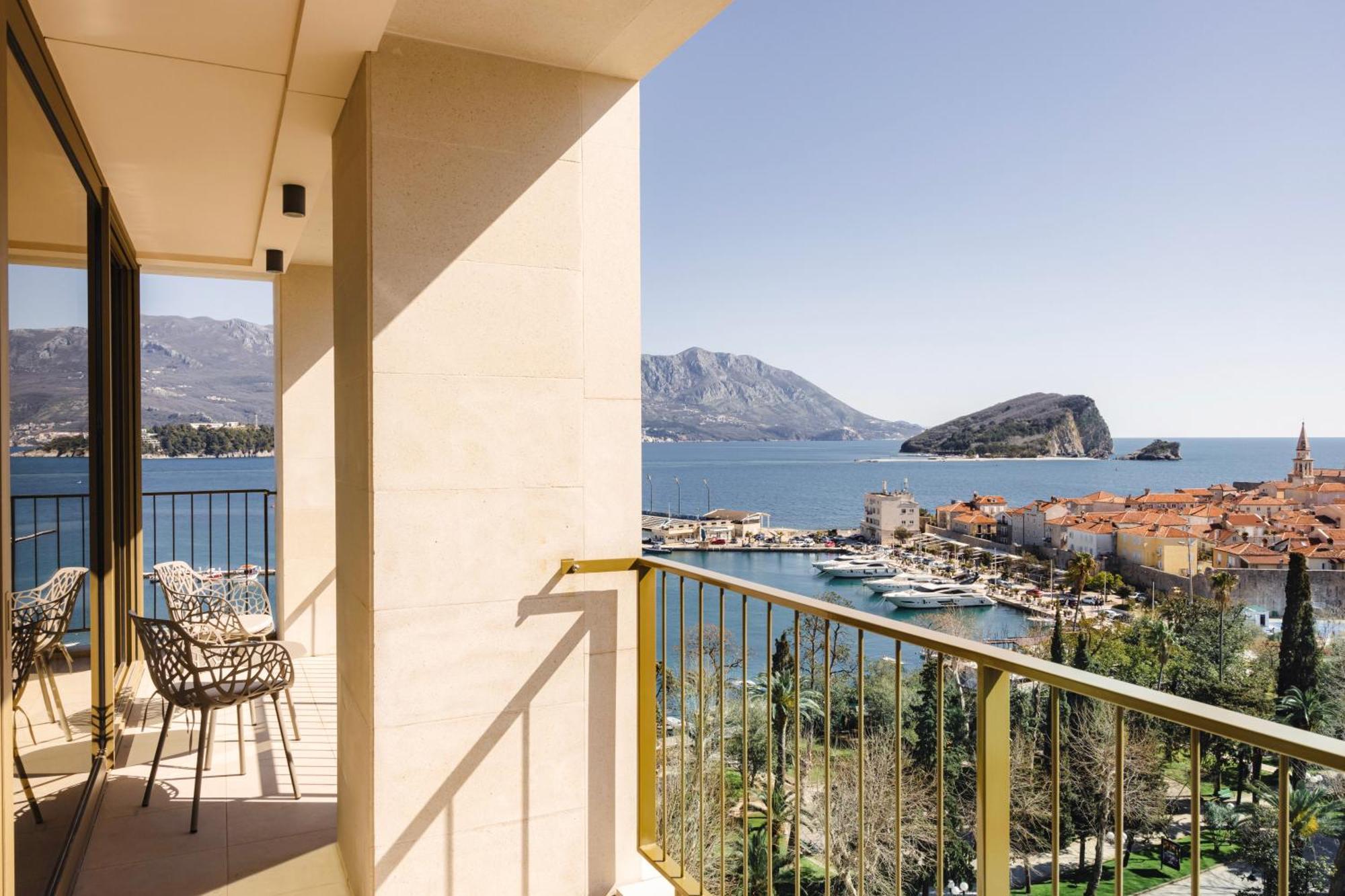 Merit Starlit Hotel & Residences Budva Bagian luar foto