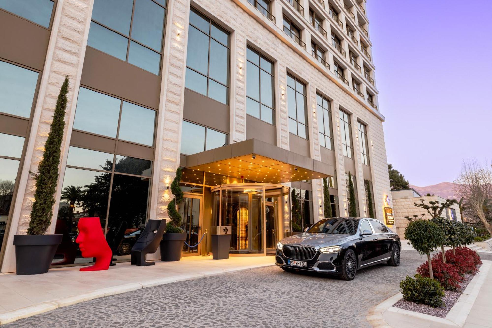 Merit Starlit Hotel & Residences Budva Bagian luar foto