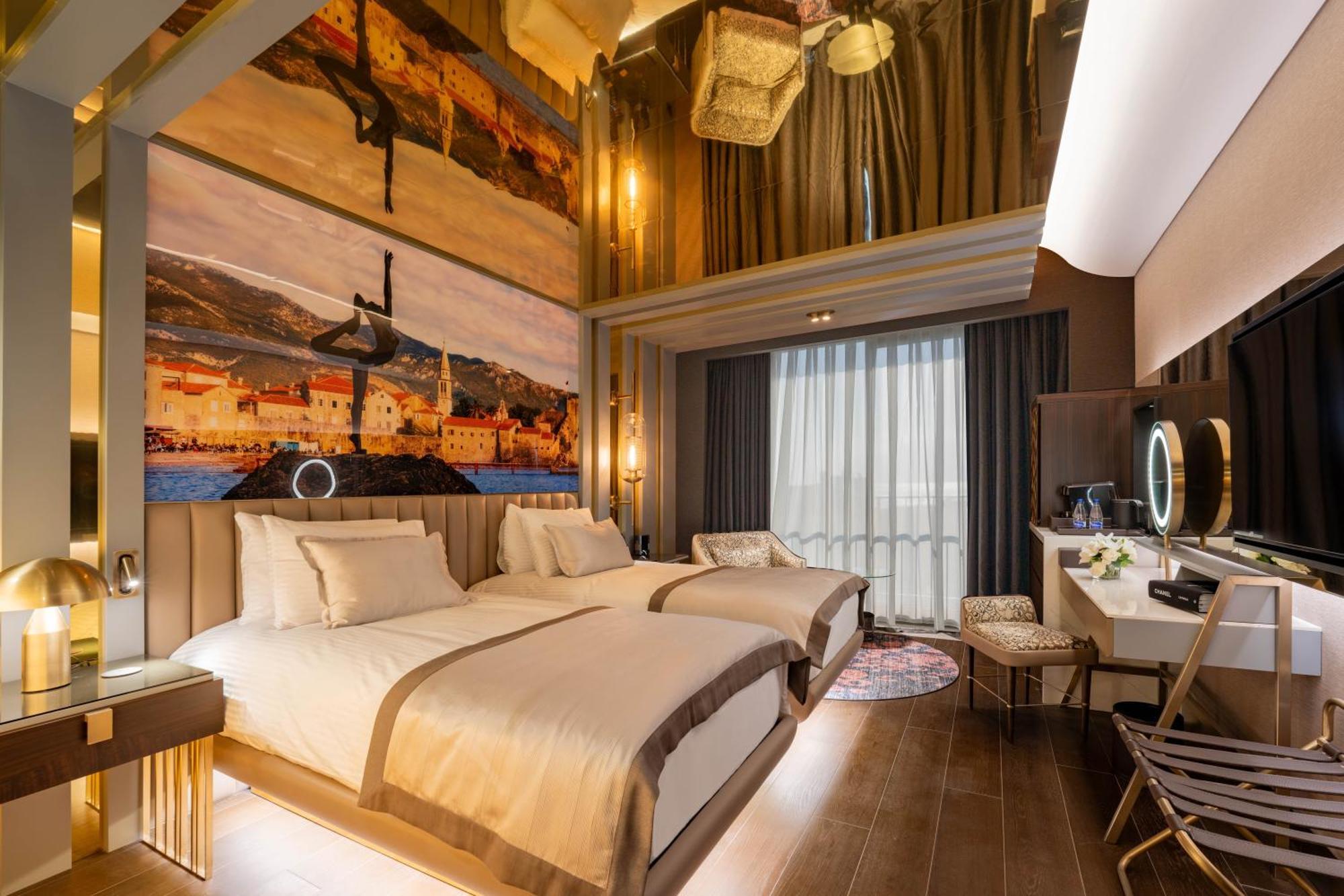 Merit Starlit Hotel & Residences Budva Bagian luar foto